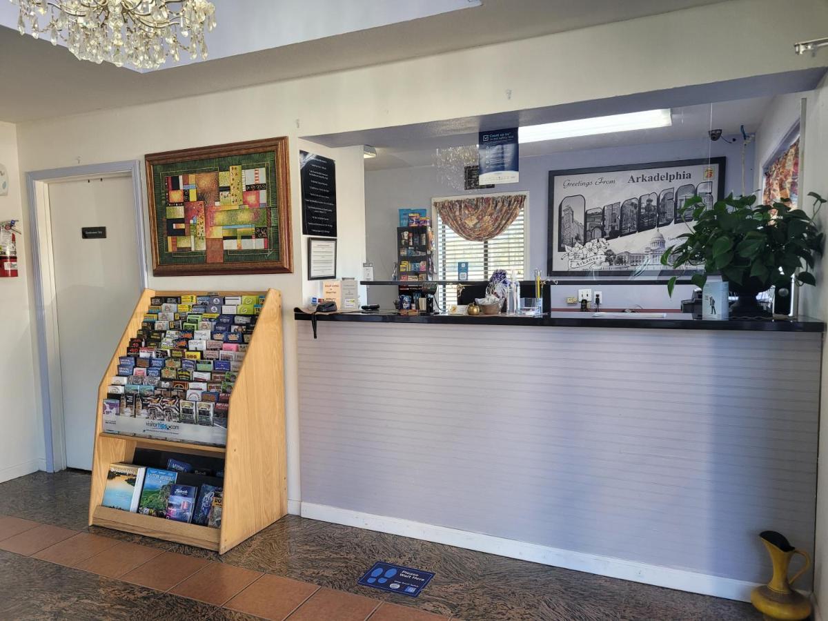 Super 8 By Wyndham Arkadelphia Caddo Valley Area Екстериор снимка