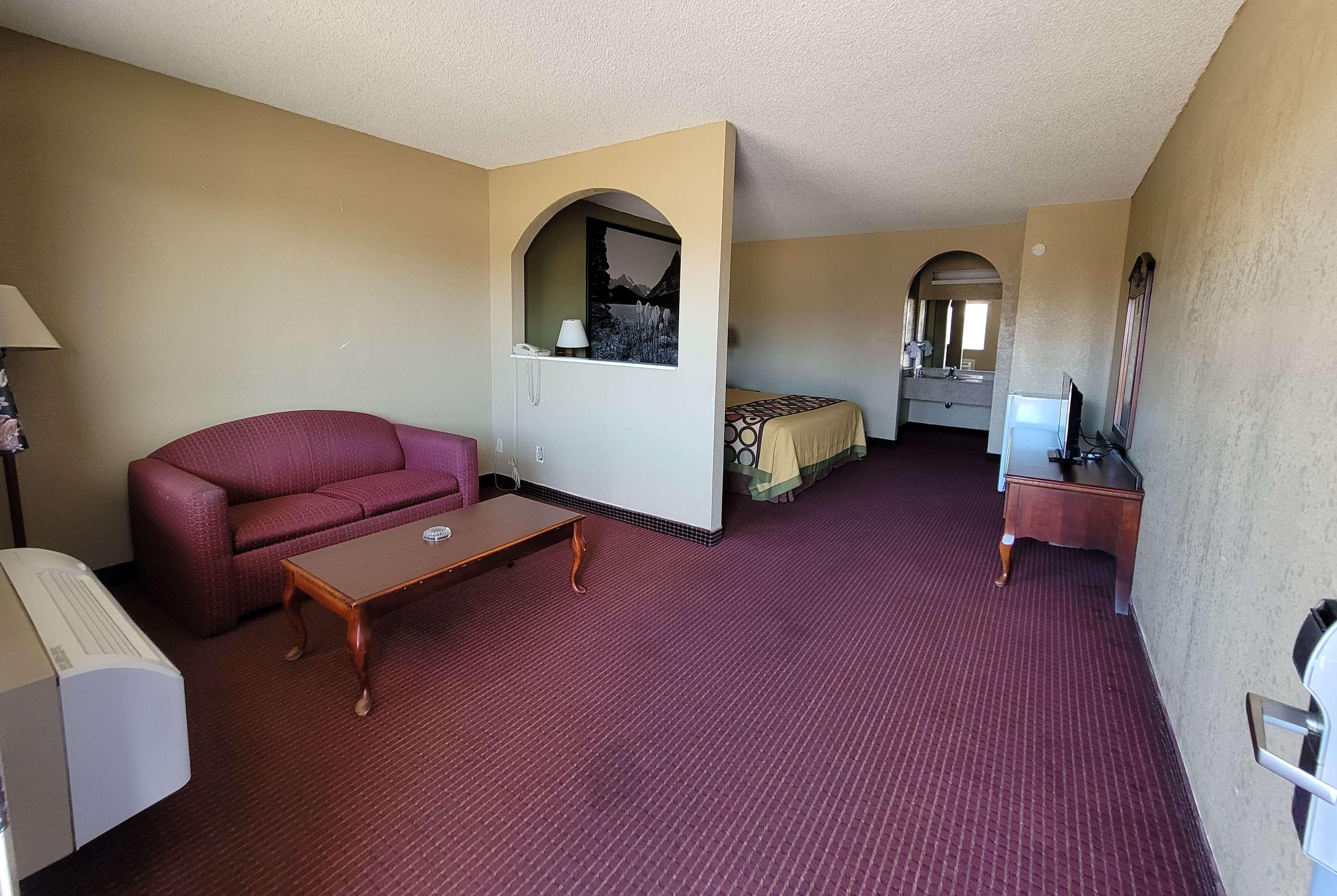 Super 8 By Wyndham Arkadelphia Caddo Valley Area Екстериор снимка