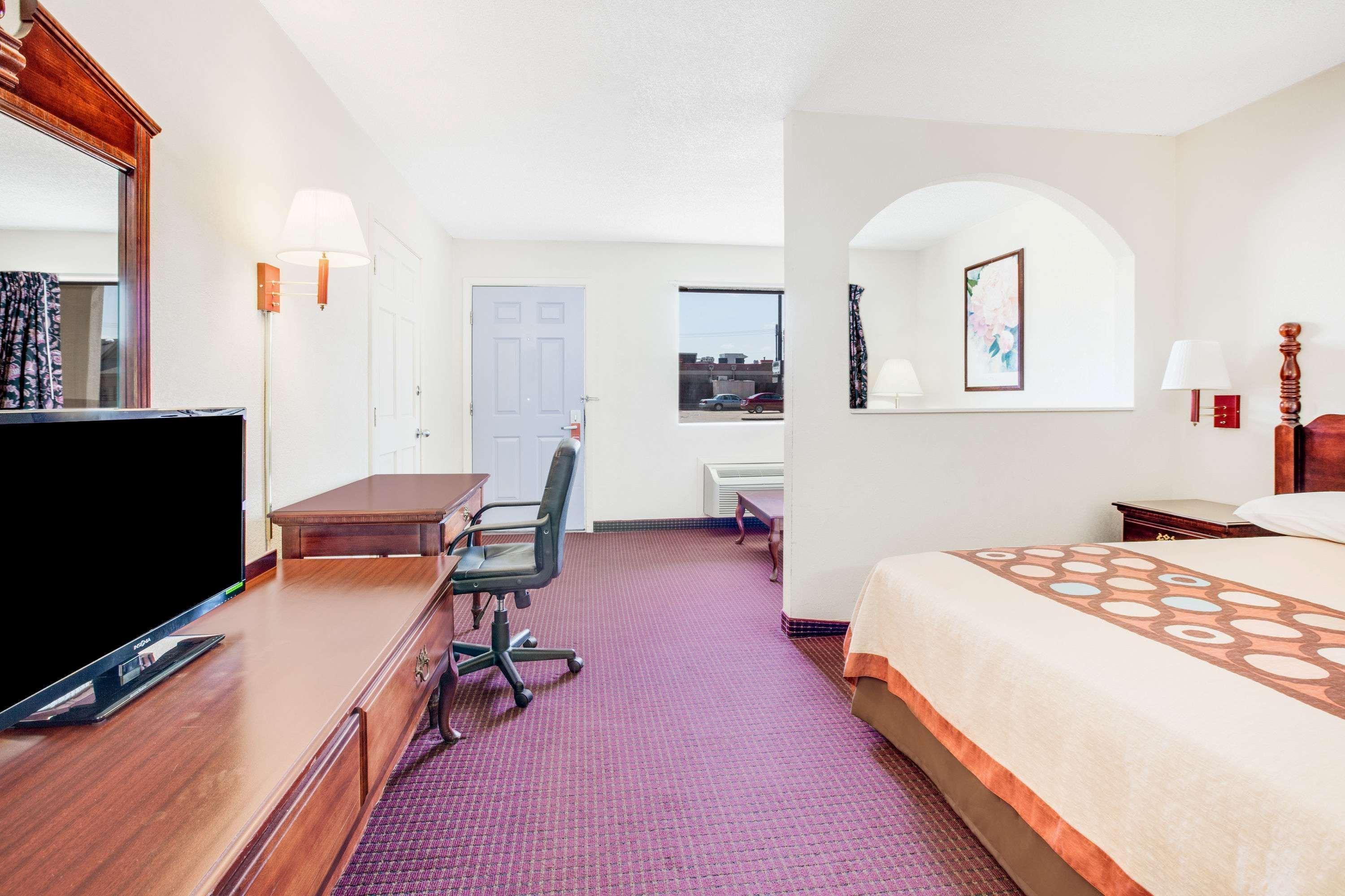 Super 8 By Wyndham Arkadelphia Caddo Valley Area Екстериор снимка