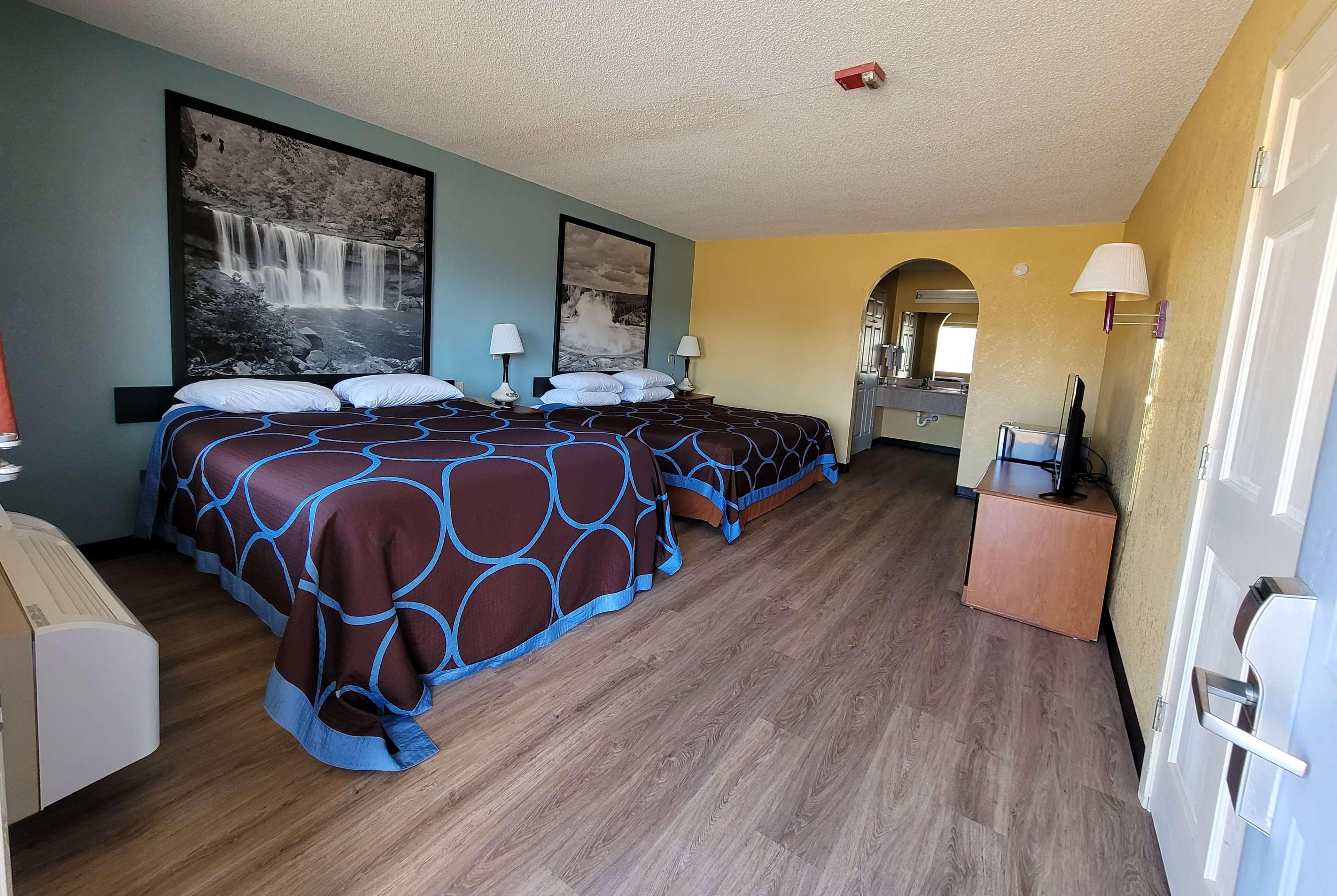 Super 8 By Wyndham Arkadelphia Caddo Valley Area Екстериор снимка