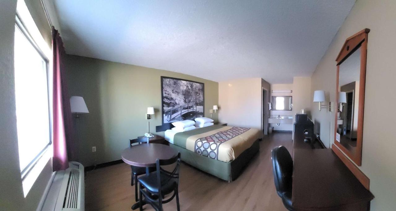 Super 8 By Wyndham Arkadelphia Caddo Valley Area Екстериор снимка