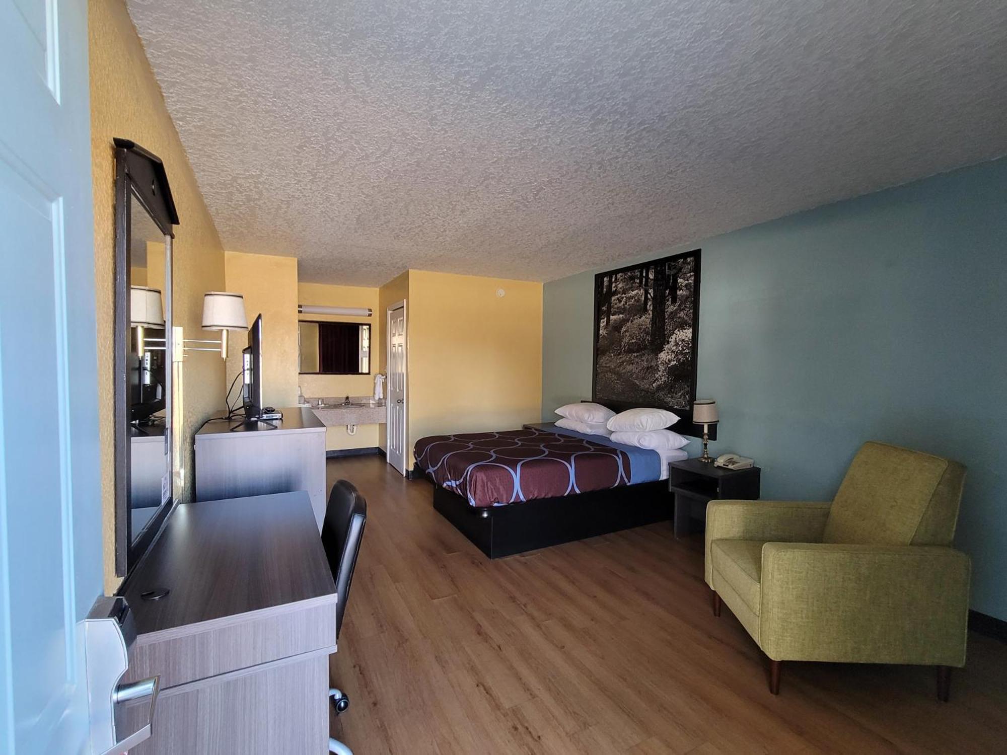 Super 8 By Wyndham Arkadelphia Caddo Valley Area Екстериор снимка