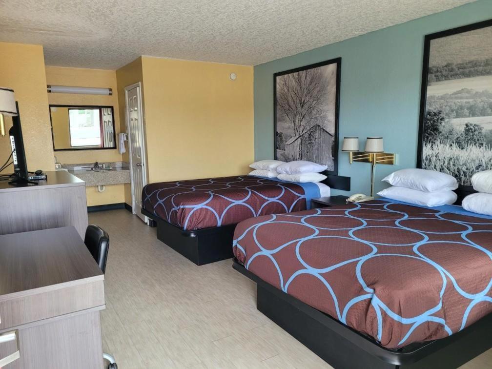 Super 8 By Wyndham Arkadelphia Caddo Valley Area Екстериор снимка