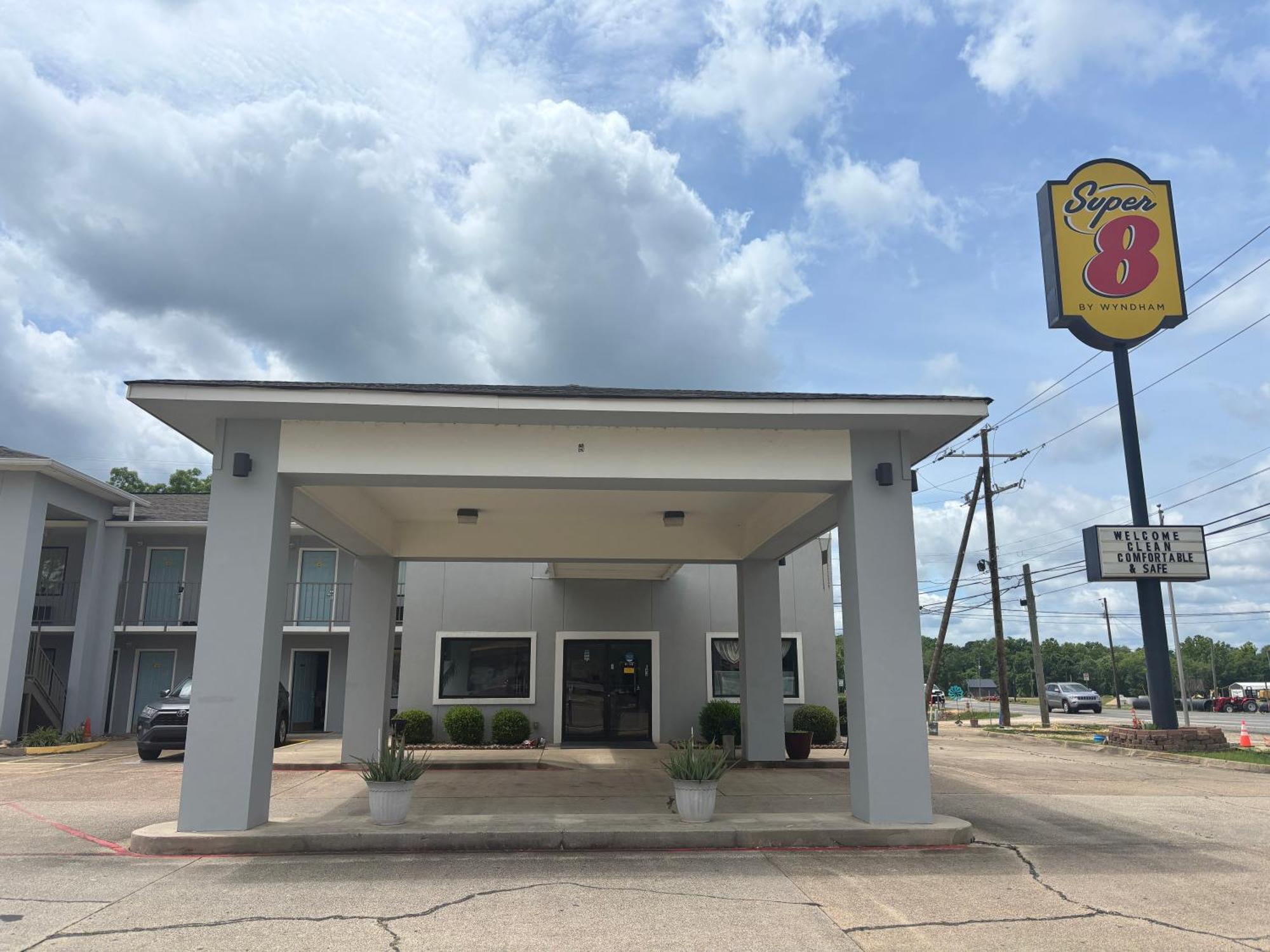 Super 8 By Wyndham Arkadelphia Caddo Valley Area Екстериор снимка